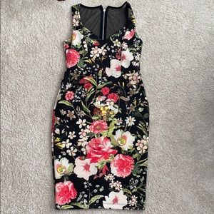 Cute wedding dress with pockets